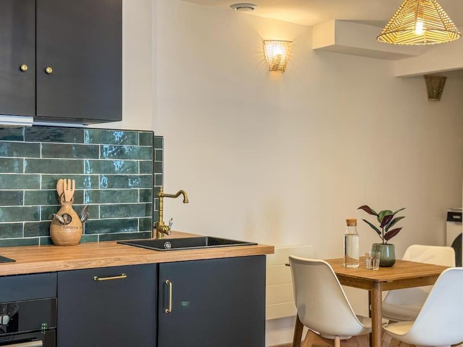 Apartmán Elegance Au Coeur De Tarbes Exteriér fotografie